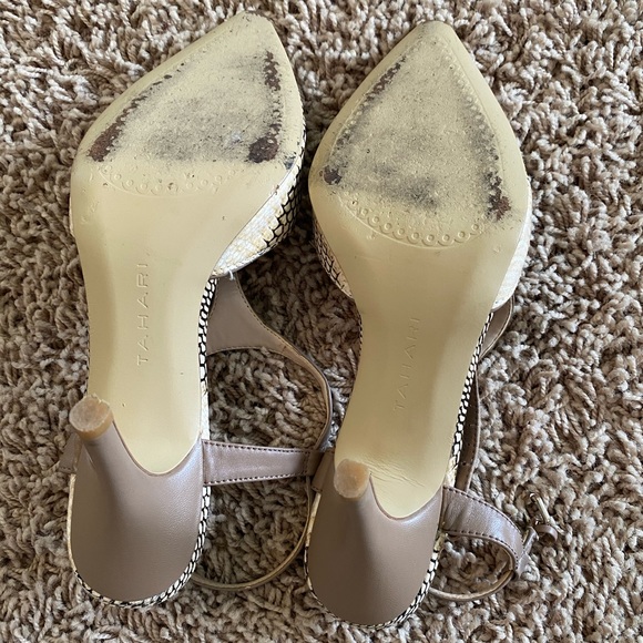 Tahari snake skin T-straps - Picture 5 of 6